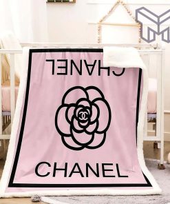 Chanel Flower Logo Luxury Brand Premium Blanket Fleece Living Room Luxury Blanket For Home