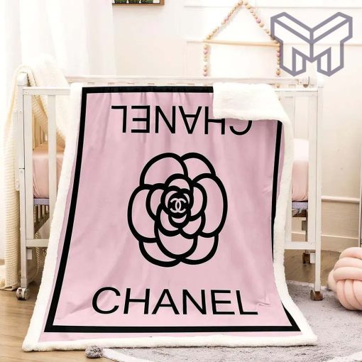 Chanel Flower Logo Luxury Brand Premium Blanket Fleece Living Room Luxury Blanket For Home