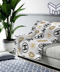 Chanel Lips Fashion Luxury Brand Premium Blanket Fleece Living Room Luxury Blanket For Home