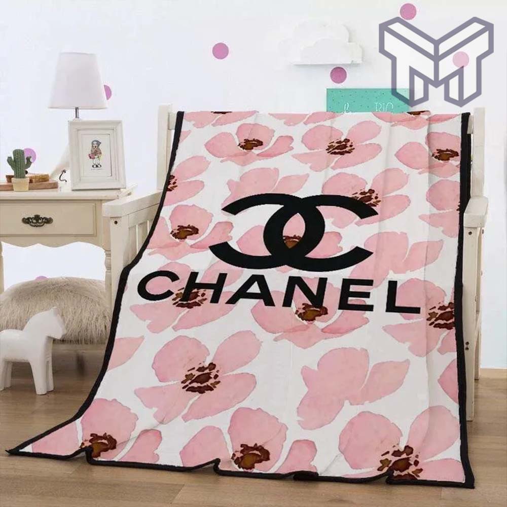 Chanel pinky flowers fashion luxury brand fleece blanket