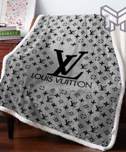 Grey Louis Vuitton Logo Fashion Luxury Brand Premium Blanket Fleece Living Room Luxury Blanket For Home