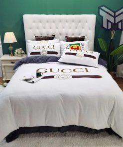 Gucci Bedding Set, Gucci Amazing White Fashion Logo Luxury Brand Bedding Set Home Decor