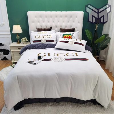 Gucci Bedding Set, Gucci Amazing White Fashion Logo Luxury Brand Bedding Set Home Decor