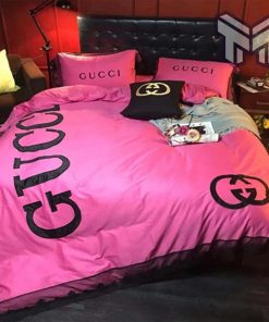 Gucci Bedding Set, Gucci Pinky Logo Luxury Brand Bedding Set Home Decor