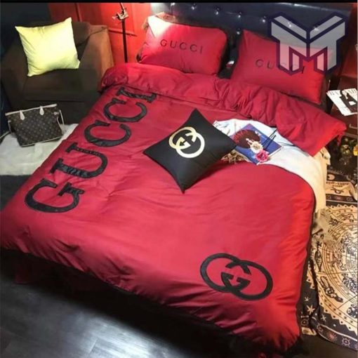 Gucci Bedding Set, Gucci Red Logo Luxury Brand Bedding Set Home Decor