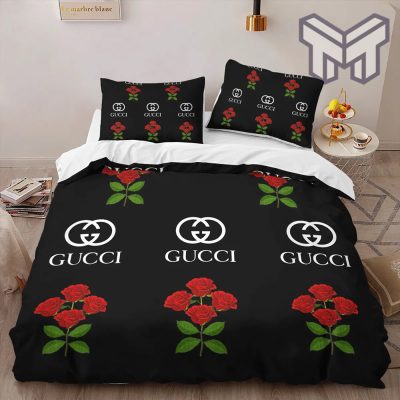 Gucci Bedding Set, Gucci Roses Fashion Logo Premium Luxury Brand High-End Bedding Set LV Home Decor