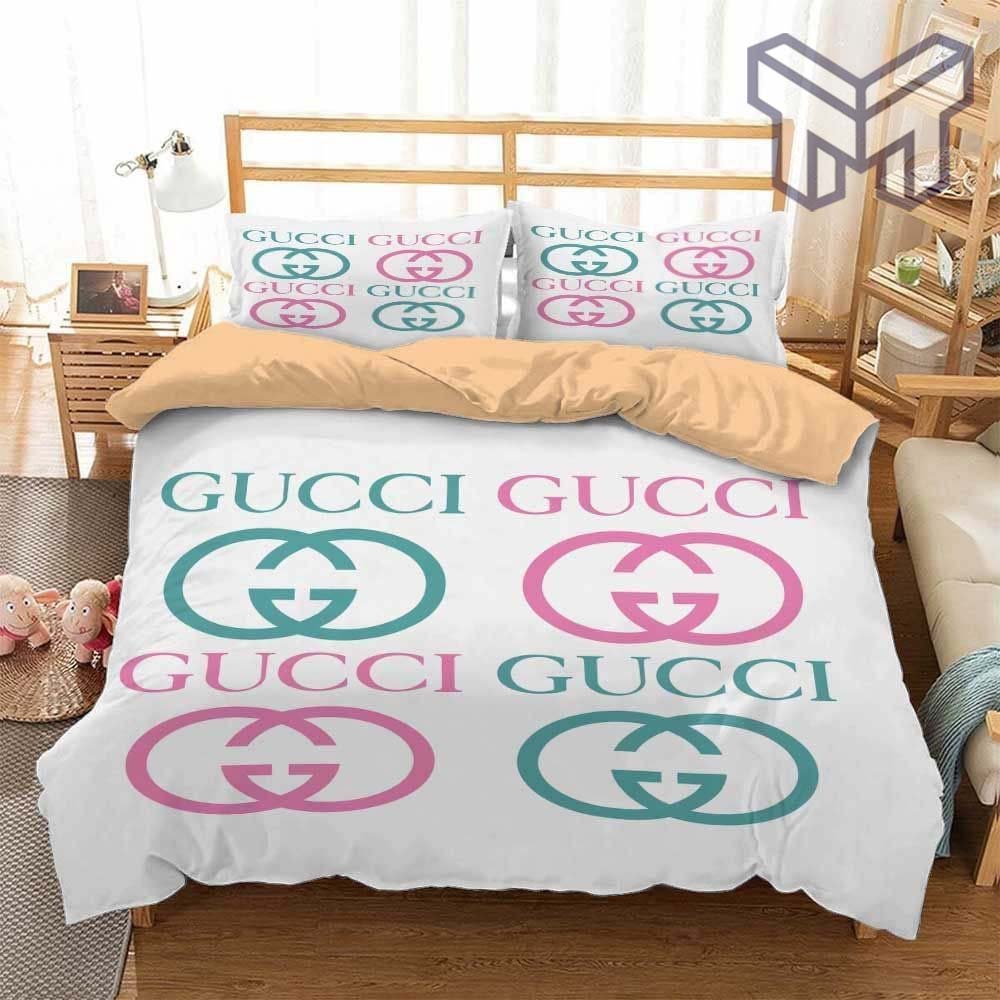 Gucci Bedding Set, Gucci White Color Fashion Luxury Brand Bedding Set Home Decor Gucci Bedding Set, Gucci White Color Fashion Luxury Brand Bedding Set Home Decor