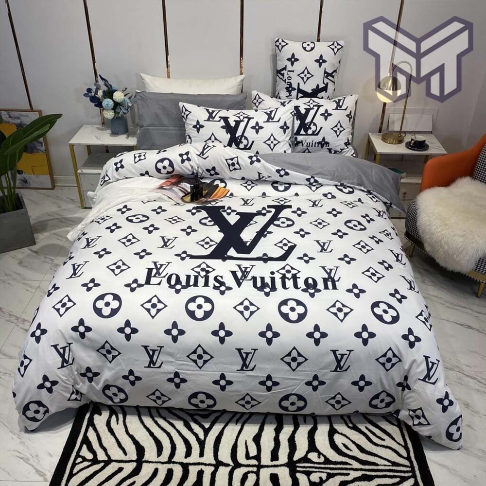 White Queen Louis Vuitton Bedding Set