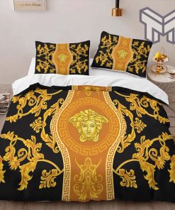 Versace Gold Luxury Brand Logo High-End Bedding Set LV Home Decor