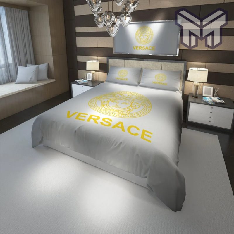 Versace White Golden Fashion Luxury Brand Premium Bedding Set Home Decor