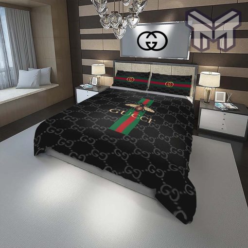 Gucci Bedding Set, Gucci Bee Fashion Logo Luxury Brand Premium Bedding Set Home Decor