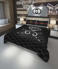 Gucci Bedding Set, Gucci Diamond Fashion Logo Luxury Brand Bedding Set Home Decor