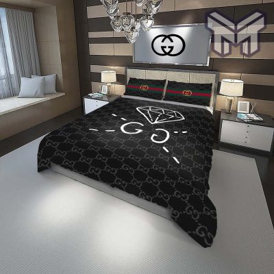 Gucci Bedding Set, Gucci Diamond Fashion Logo Luxury Brand Bedding Set Home Decor