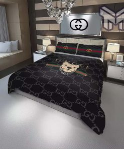 Gucci Bedding Set, Gucci Doggy Fashion Logo Luxury Brand Bedding Set Home Decor