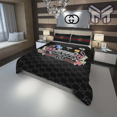 Gucci Bedding Set, Gucci Keep The Snake Always Unless They Gucci Fashion Logo Luxury Brand Bedding Set Home Decor