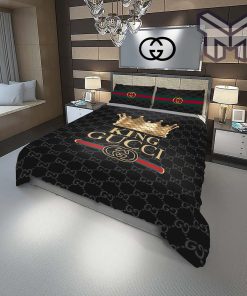 Gucci Bedding Set, Gucci King Fashion Logo Luxury Brand Premium Bedding Set Home Decor