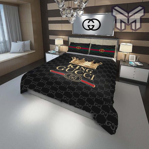 Gucci Bedding Set, Gucci King Fashion Logo Luxury Brand Premium Bedding Set Home Decor