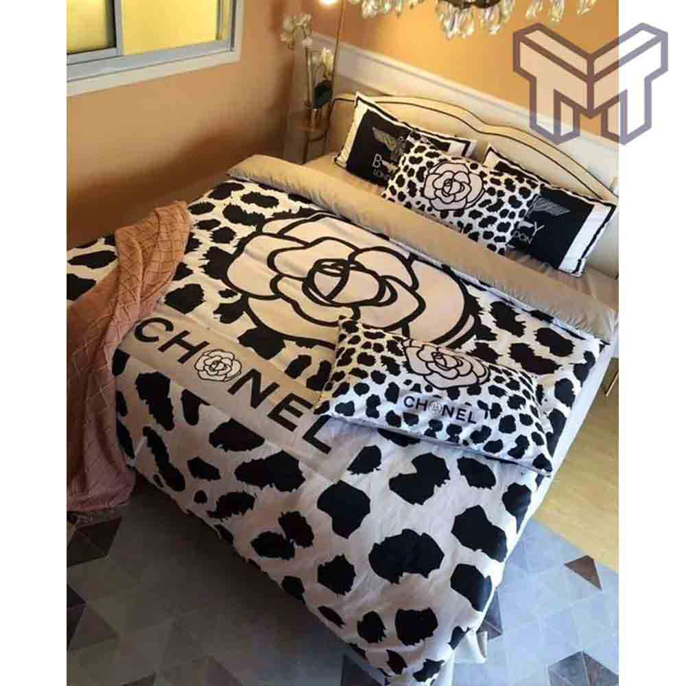 Chanel Bedding Sets, Chanel Luxury Brand High-End Bedding Set Home Decor -  Muranotex Store