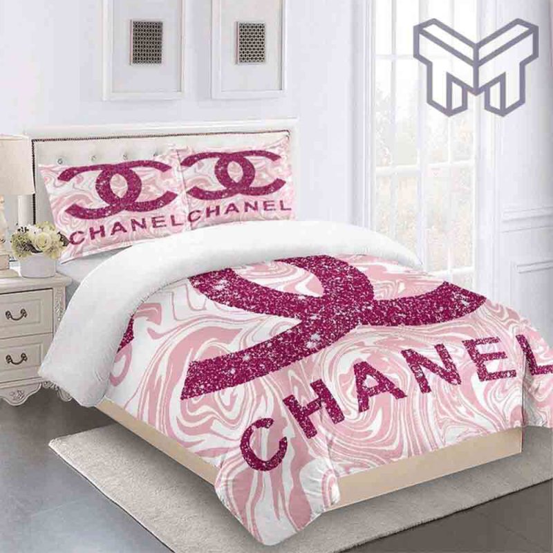 Chia sẻ với hơn 55 về pink chanel comforter set  cdgdbentreeduvn