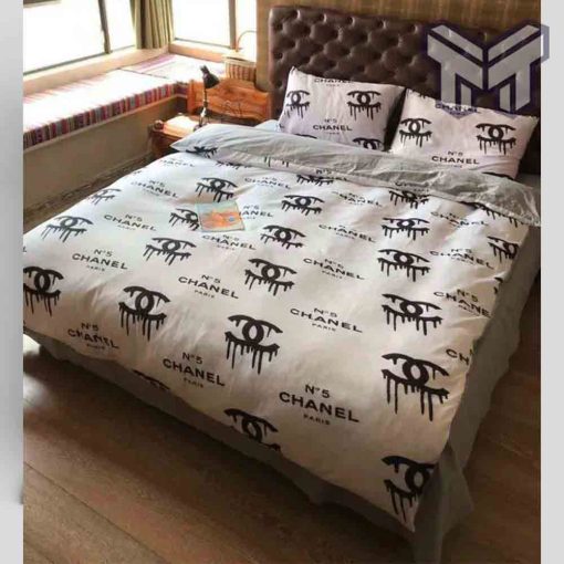 chanel-bedding-sets-chanel-white-dirty-logo-bedding-3d-printed-bedding-sets-quilt-sets-duvet-cover-luxury-brand-bedding-decor-bedroom-sets