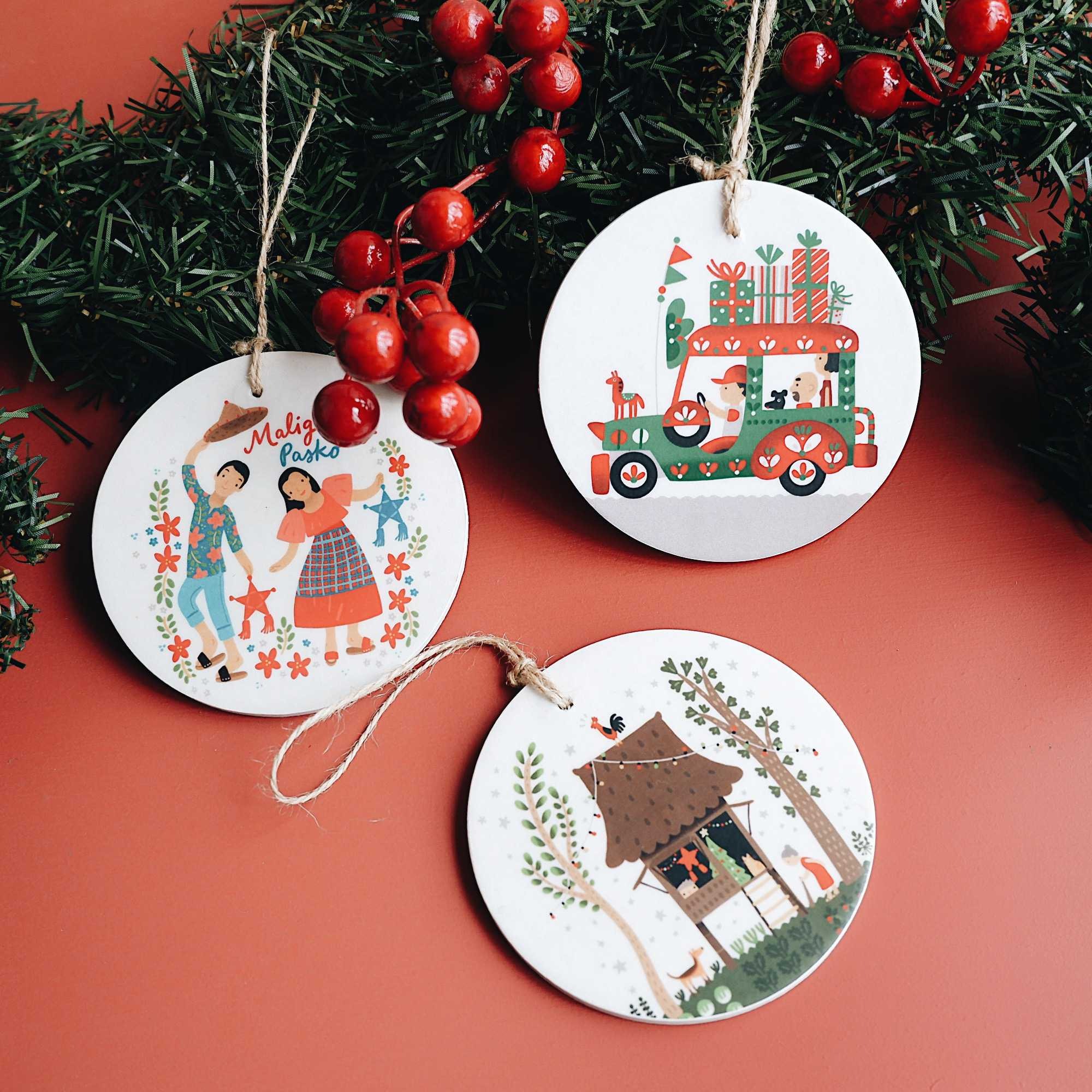 15 Outdoor Christmas Decorations to Complement Your Fashionable Clothing