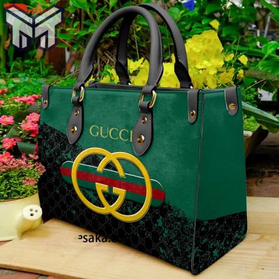 Experience luxury with the Gucci Green Small Handbag - Buy Now for Beauty